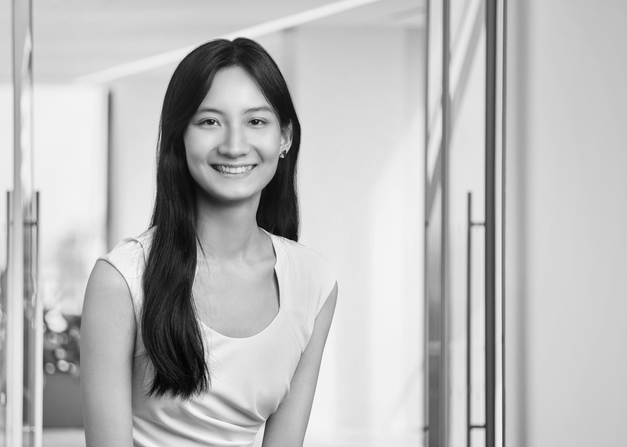 Grace Zhu, Associate, Corporate & Finance