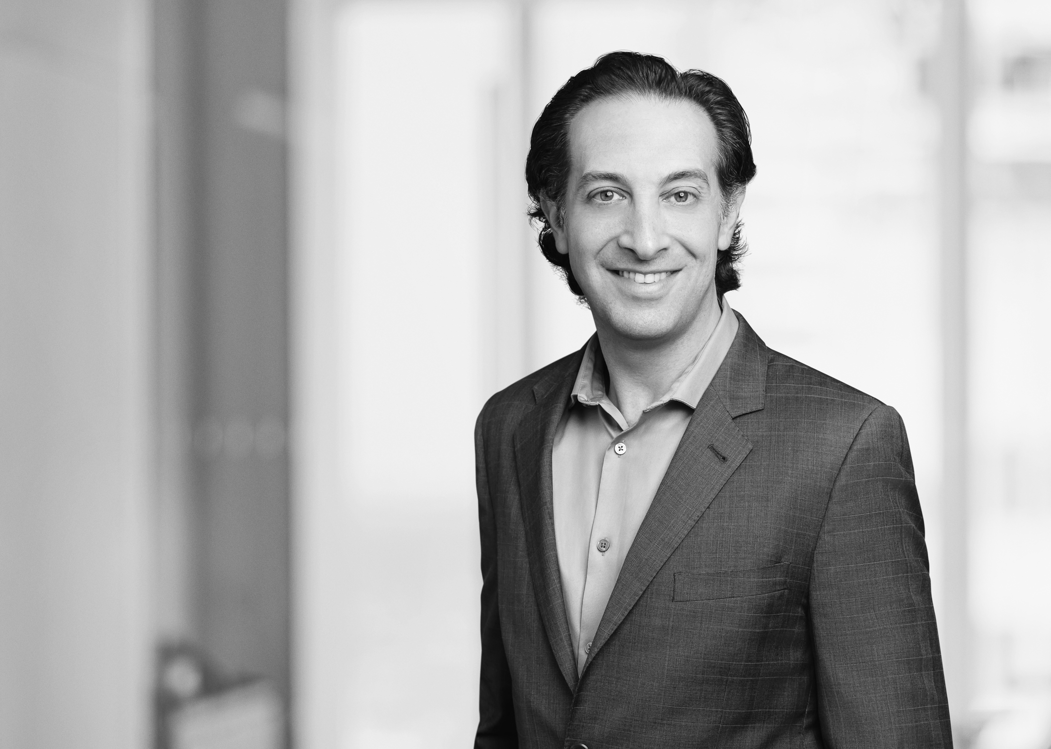 Brad M. Kahn, Partner, Financial Restructuring | Akin
